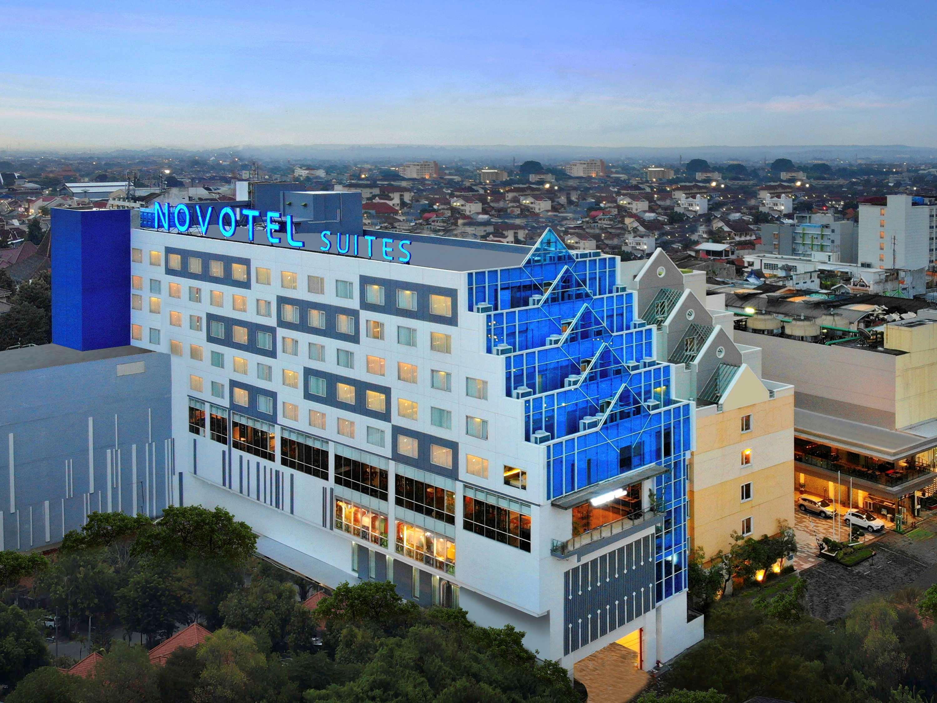 Novotel Suites Yogyakarta Malioboro Екстериор снимка