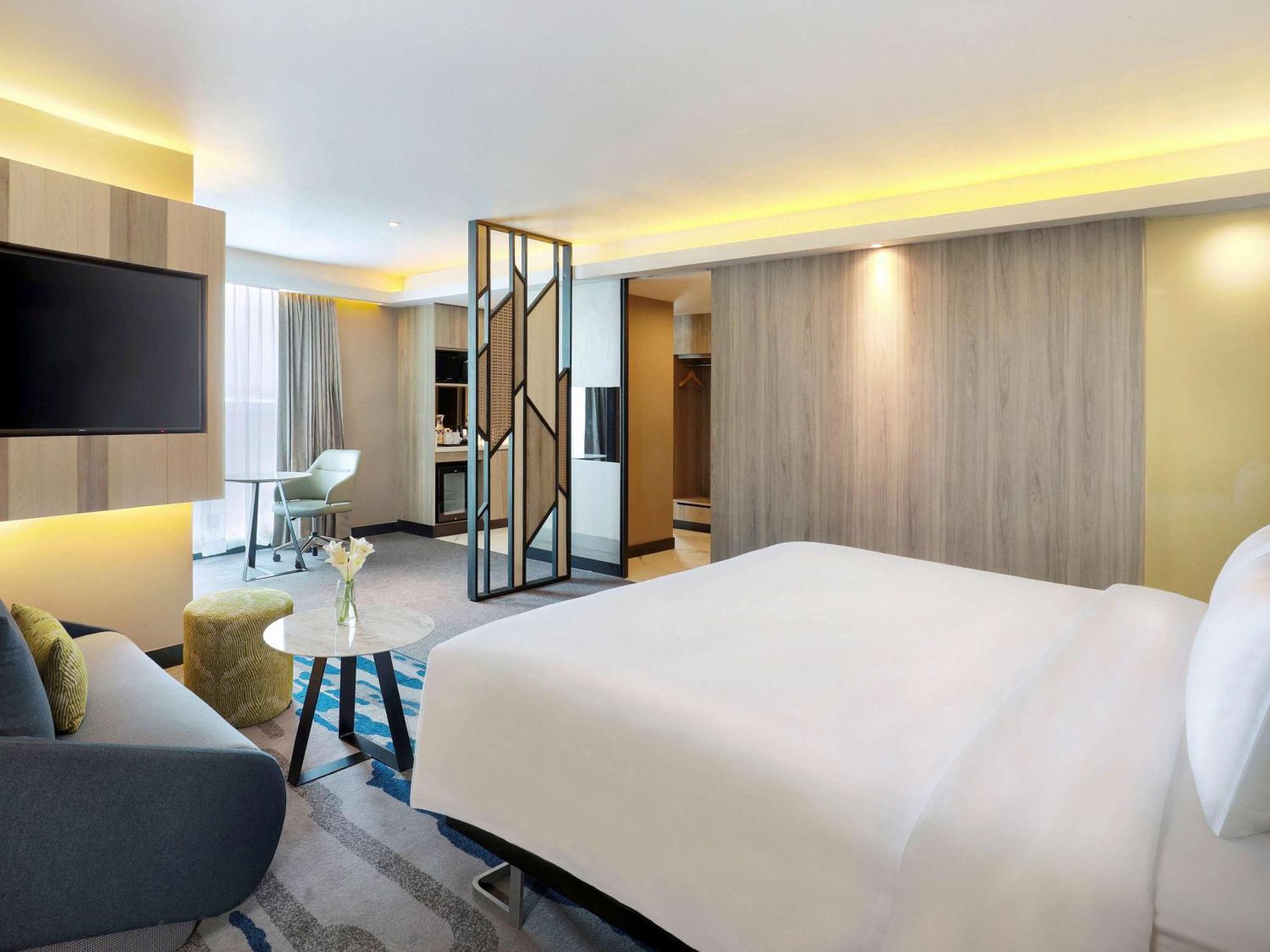 Novotel Suites Yogyakarta Malioboro Екстериор снимка