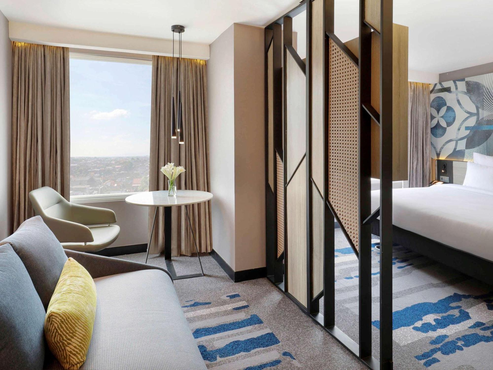 Novotel Suites Yogyakarta Malioboro Екстериор снимка