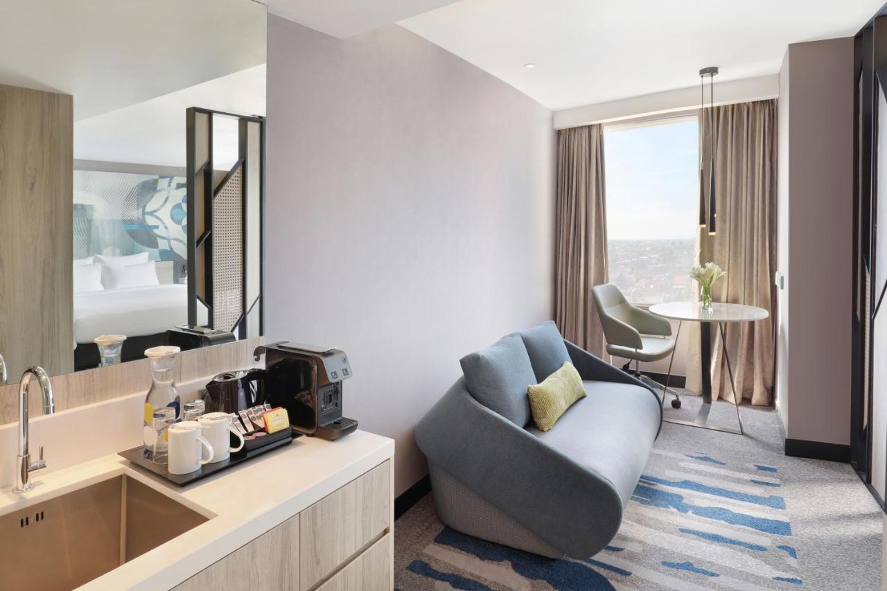 Novotel Suites Yogyakarta Malioboro Екстериор снимка